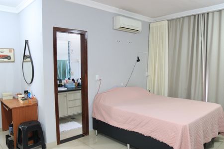 Casa para alugar com 290m², 3 quartos e 4 vagasSuíte 03