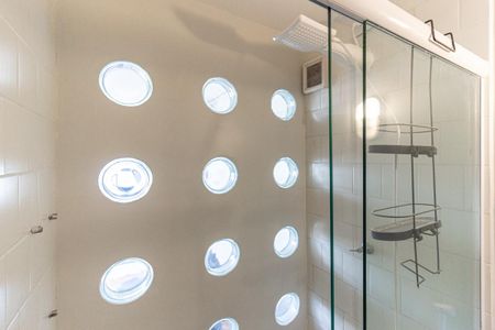 Banheiro de kitnet/studio para alugar com 1 quarto, 47m² em Centro Histórico de São Paulo, São Paulo