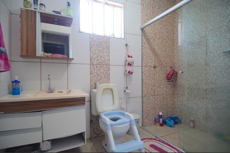 Casa à venda com 400m², 5 quartos e 6 vagasBanheiro 2