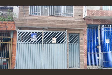 Casa à venda com 82m², 3 quartos e 1 vagaFachada / Placa 