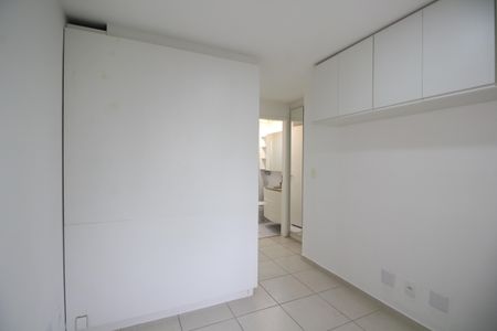 Apartamento à venda com 67m², 2 quartos e 1 vagaQuarto 2