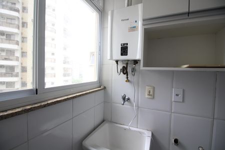 Apartamento à venda com 67m², 2 quartos e 1 vagaÁrea de Serviço