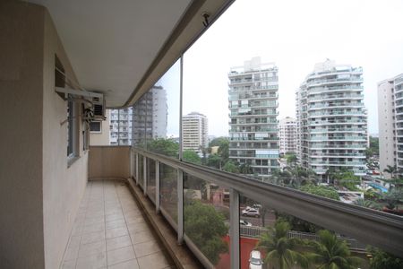 Varanda de apartamento à venda com 2 quartos, 67m² em Barra Olímpica, Rio de Janeiro