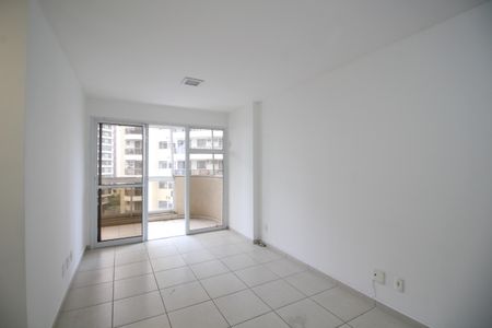 Sala de apartamento à venda com 2 quartos, 67m² em Barra Olímpica, Rio de Janeiro