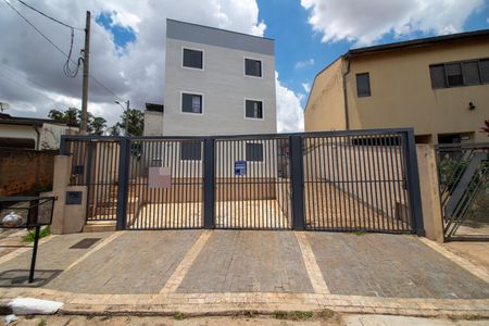 Apartamento à venda com 74m², 3 quartos e 2 vagas Apartamento à venda com 74m², 3 quartos e 2 vagasFACHADA