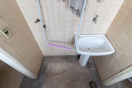 Apartamento à venda com 74m², 3 quartos e 2 vagas Apartamento à venda com 74m², 3 quartos e 2 vagasÁREA DE SERVIÇO