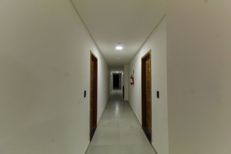 Apartamento à venda com 42m², 2 quartos e sem vaga Apartamento à venda com 42m², 2 quartos e sem vagaCorredor