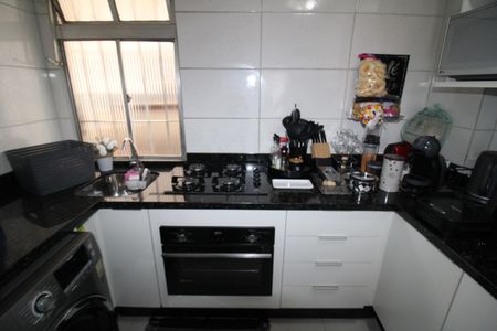 Apartamento à venda com 48m², 2 quartos e 1 vagaCozinha