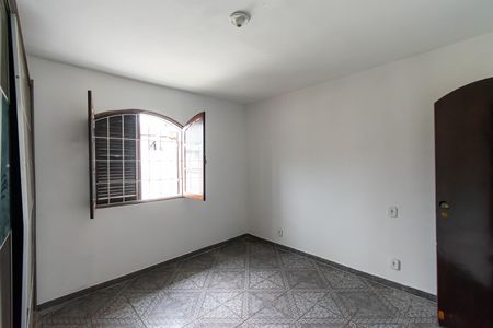 Casa à venda com 149m², 4 quartos e 2 vagasSuíte
