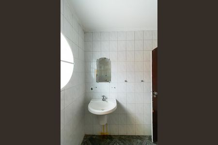 Casa à venda com 149m², 4 quartos e 2 vagasBanheiro 2