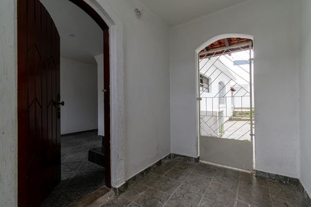Casa à venda com 149m², 4 quartos e 2 vagasEntrada