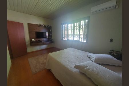 Casa à venda com 3 quartos, 221m² em São José, Novo Hamburgo