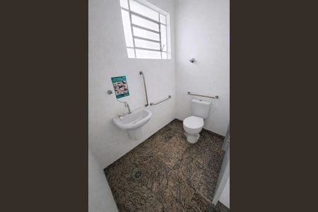 Casa à venda com 210m², 6 quartos e 4 vagasbanheiro 4
