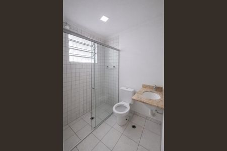 Casa à venda com 210m², 6 quartos e 4 vagasBanheiro 1