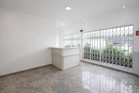 Sala de casa à venda com 6 quartos, 210m² em Centro, Osasco
