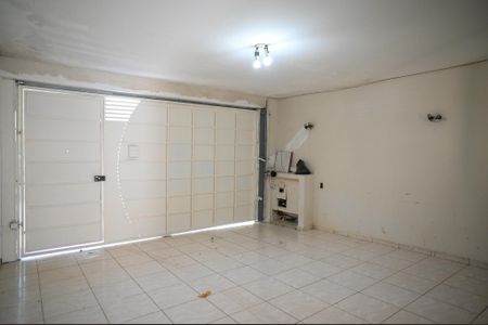Casa à venda com 150m², 3 quartos e 2 vagasGaragem