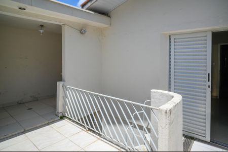 Casa à venda com 150m², 3 quartos e 2 vagasÁrea de Serviço