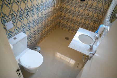 Casa à venda com 150m², 3 quartos e 2 vagasBanheiro 1