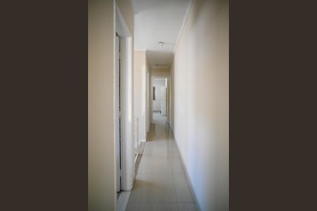 Casa à venda com 150m², 3 quartos e 2 vagasCorredor 2º Andar