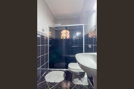 Casa à venda com 210m², 4 quartos e 2 vagas Casa à venda com 210m², 4 quartos e 2 vagasBanheiro 2