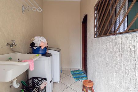 Casa à venda com 210m², 4 quartos e 2 vagas Casa à venda com 210m², 4 quartos e 2 vagasÁrea de Serviço