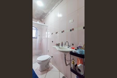 Casa à venda com 210m², 4 quartos e 2 vagas Casa à venda com 210m², 4 quartos e 2 vagasBanheiro 1