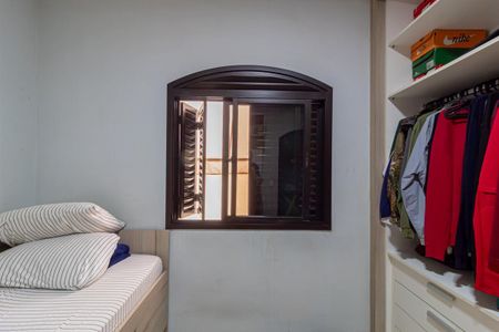 Casa à venda com 210m², 4 quartos e 2 vagas Casa à venda com 210m², 4 quartos e 2 vagasQuarto 1