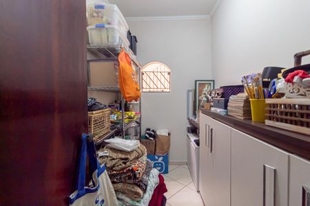 Casa à venda com 210m², 4 quartos e 2 vagas Casa à venda com 210m², 4 quartos e 2 vagasDespensa