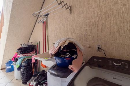 Casa à venda com 210m², 4 quartos e 2 vagas Casa à venda com 210m², 4 quartos e 2 vagasÁrea de Serviço