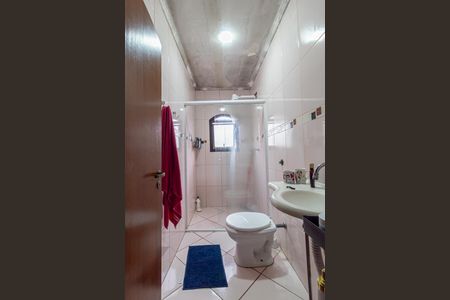 Casa à venda com 210m², 4 quartos e 2 vagas Casa à venda com 210m², 4 quartos e 2 vagasBanheiro 1