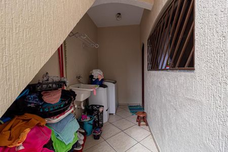 Casa à venda com 210m², 4 quartos e 2 vagas Casa à venda com 210m², 4 quartos e 2 vagasÁrea de Serviço