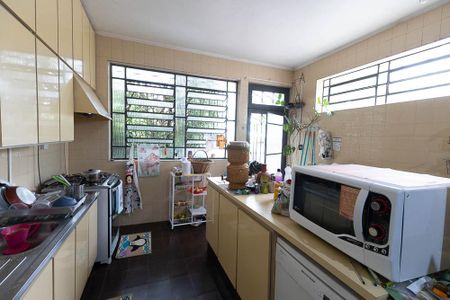 Casa à venda com 309m², 4 quartos e 3 vagas Casa à venda com 309m², 4 quartos e 3 vagasCozinha / Copa / Área de Serviço