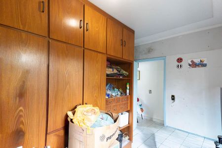 Casa à venda com 309m², 4 quartos e 3 vagas Casa à venda com 309m², 4 quartos e 3 vagasQuarto 3