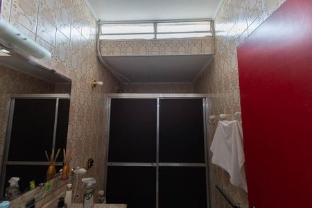 Casa à venda com 309m², 4 quartos e 3 vagas Casa à venda com 309m², 4 quartos e 3 vagasBanheiro 2