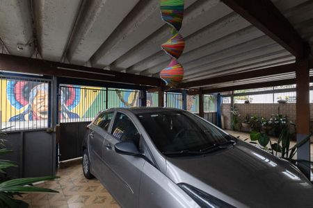 Casa à venda com 309m², 4 quartos e 3 vagas Casa à venda com 309m², 4 quartos e 3 vagasGaragem