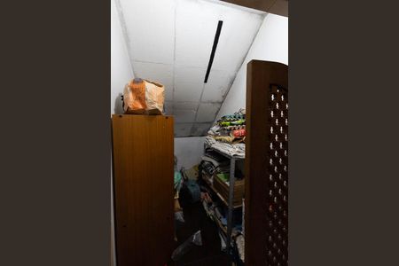 Casa à venda com 309m², 4 quartos e 3 vagas Casa à venda com 309m², 4 quartos e 3 vagasDespensa