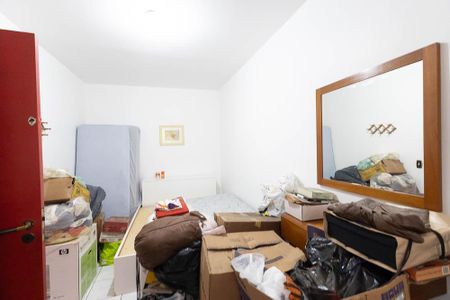 Casa à venda com 309m², 4 quartos e 3 vagas Casa à venda com 309m², 4 quartos e 3 vagasQuarto 4