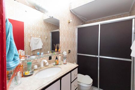 Casa à venda com 309m², 4 quartos e 3 vagas Casa à venda com 309m², 4 quartos e 3 vagasBanheiro 2