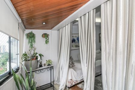 Apartamento para alugar com 95m², 3 quartos e 2 vagasVaranda