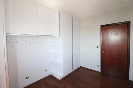 Apartamento para alugar com 105m², 3 quartos e 2 vagasQuarto 2