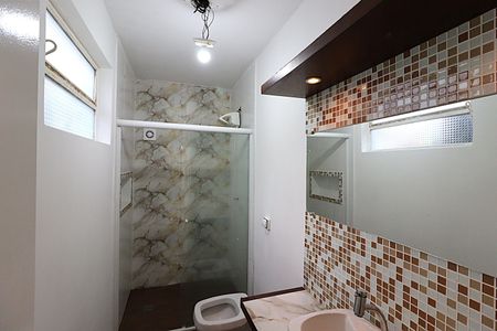 Apartamento para alugar com 69m², 2 quartos e sem vagaBanheiro 