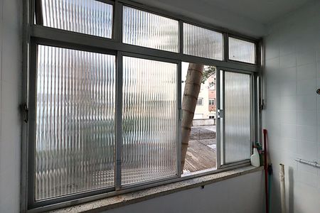 Apartamento para alugar com 69m², 2 quartos e sem vagaJanela da Área de Serviço