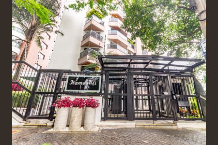 Apartamento à venda com 243m², 4 quartos e 3 vagasFachada