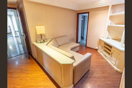 Apartamento à venda com 243m², 4 quartos e 3 vagasSala de TV