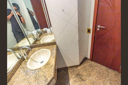 Apartamento à venda com 243m², 4 quartos e 3 vagasLavabo