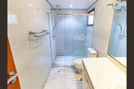 Apartamento à venda com 243m², 4 quartos e 3 vagasBanheiro