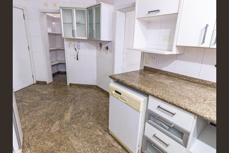 Apartamento à venda com 243m², 4 quartos e 3 vagasCozinha