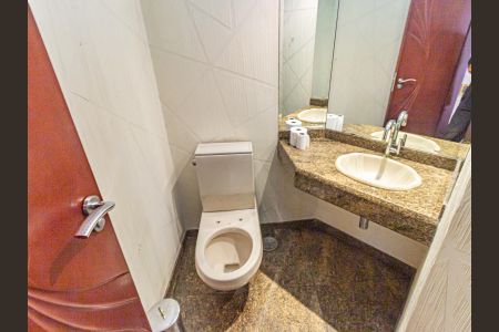 Apartamento à venda com 243m², 4 quartos e 3 vagasLavabo