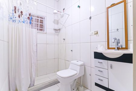 Banheiro de casa para alugar com 1 quarto, 54m² em Encantado, Rio de Janeiro