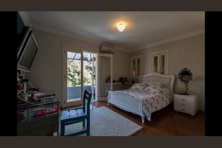 Casa de condomínio à venda com 450m², 3 quartos e 5 vagas